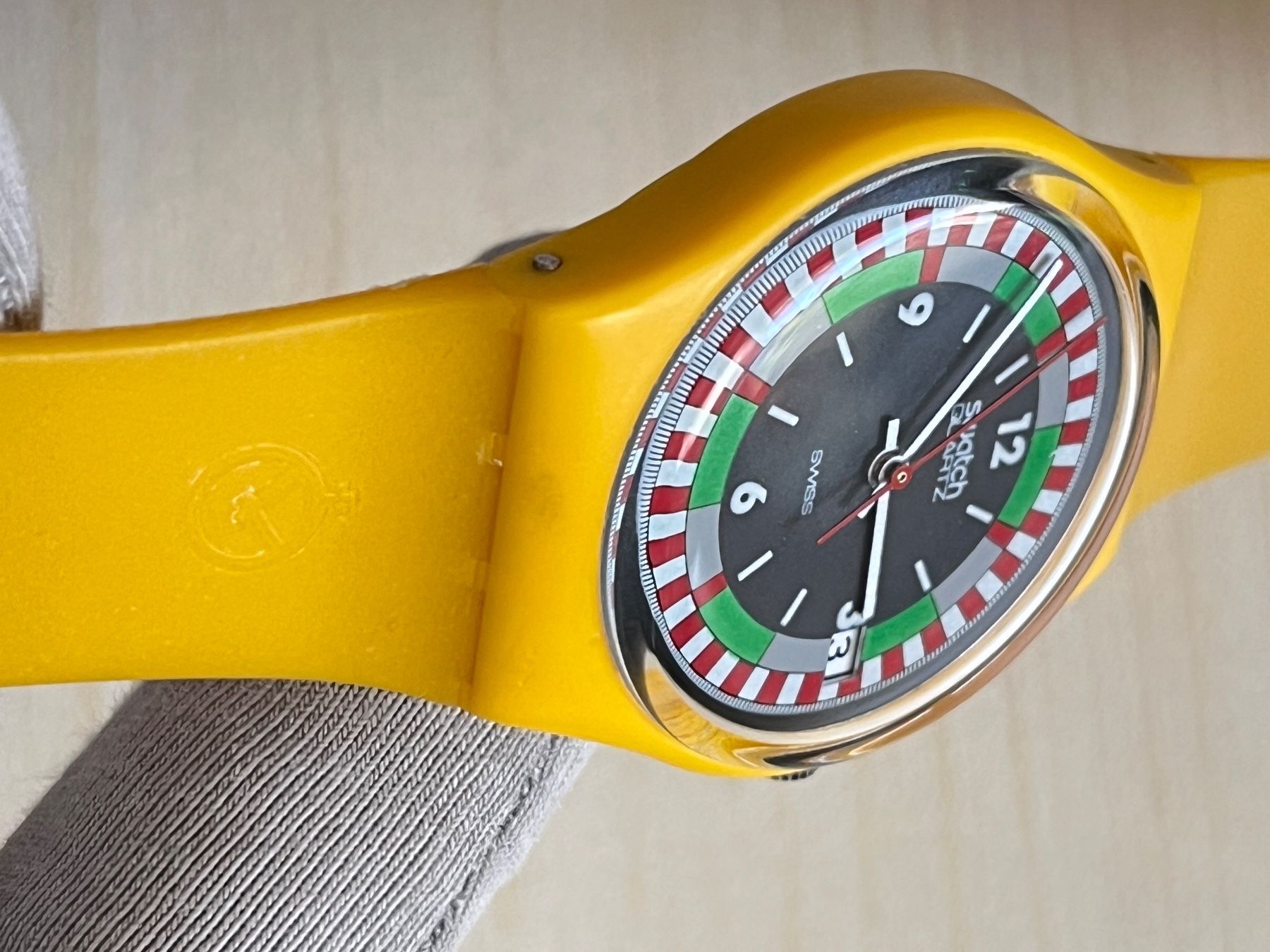 Swatch Orologi: Swatch Uhr, Vintage 1984, Gelb – Usato da Grenchen venduto da chththl 7
