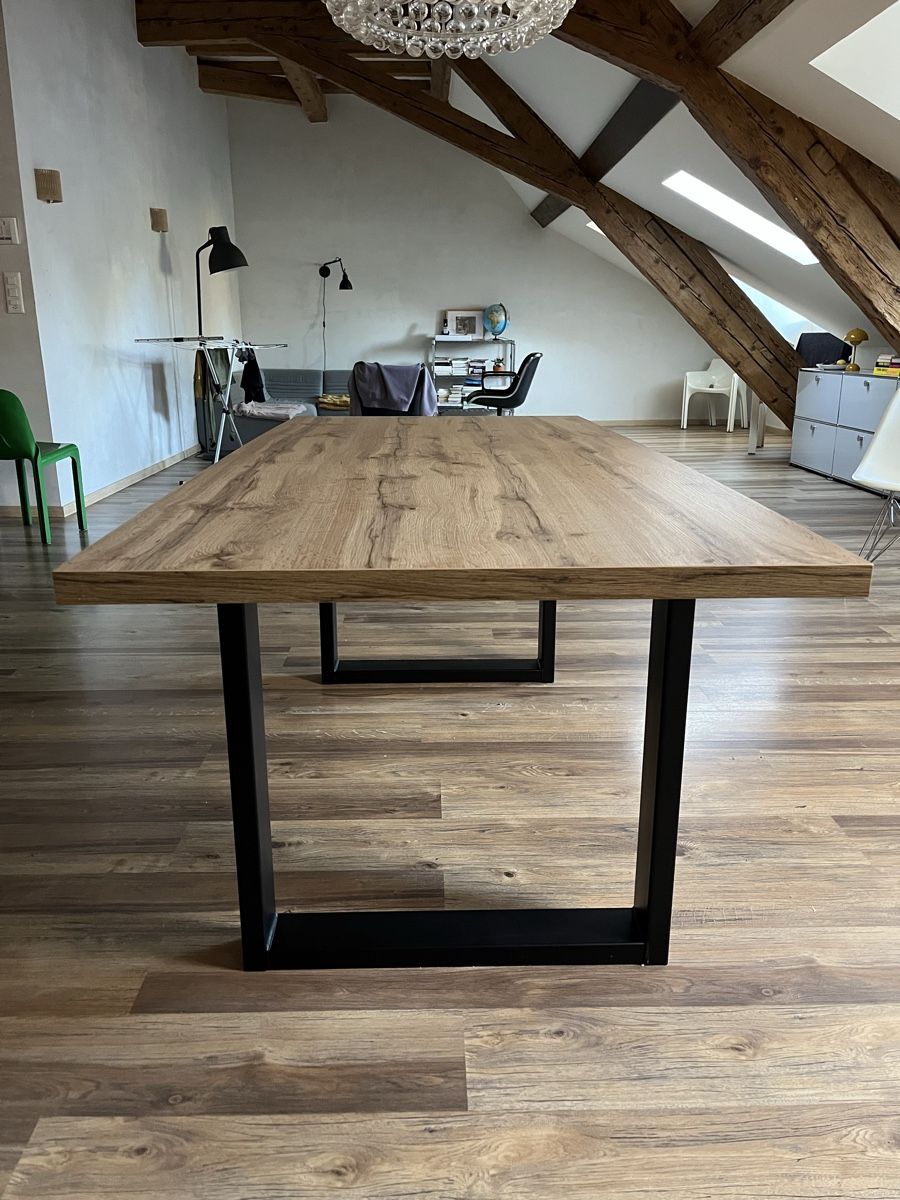 Tische: Table à manger – Gebraucht aus St-Blaise von oga_y8p2 2