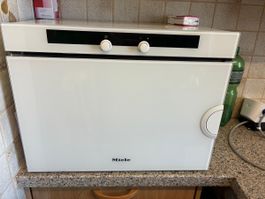 Dampfgarer Miele DG 2351 weiss mit Zubehör 