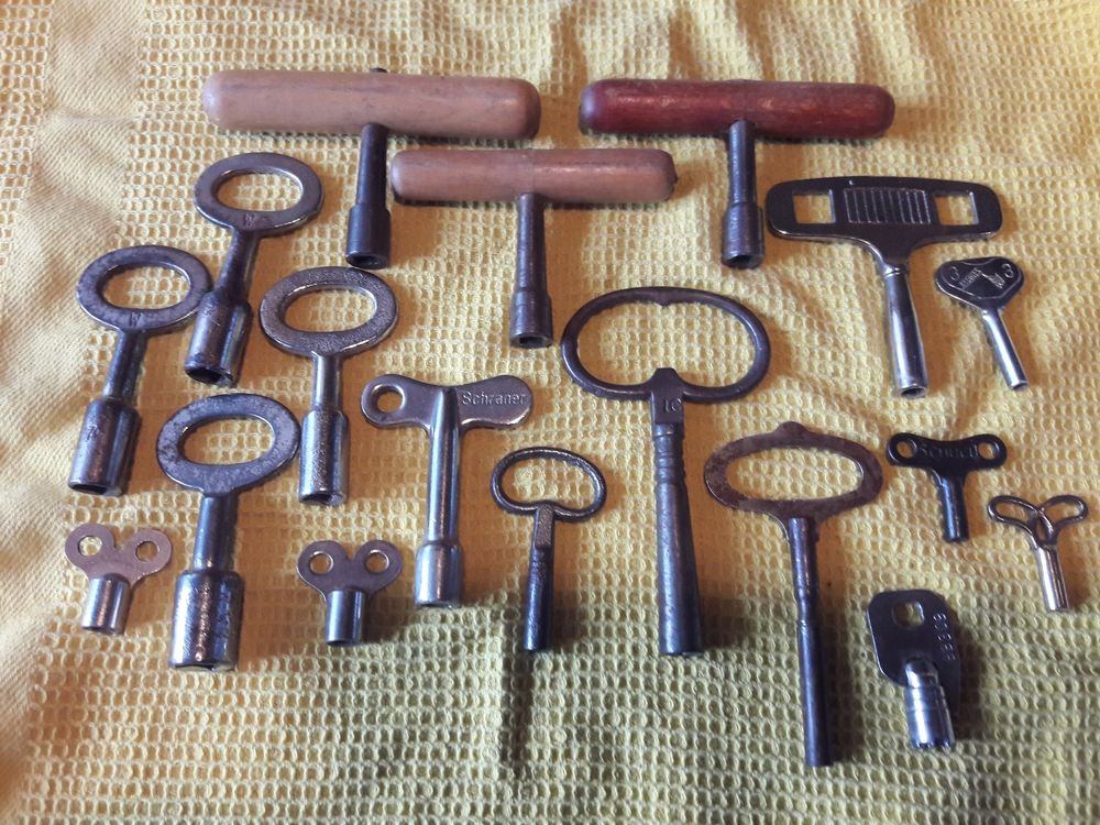 Anciennes Clés De Montre Ou Pendulette - Occasion - Sans Marque