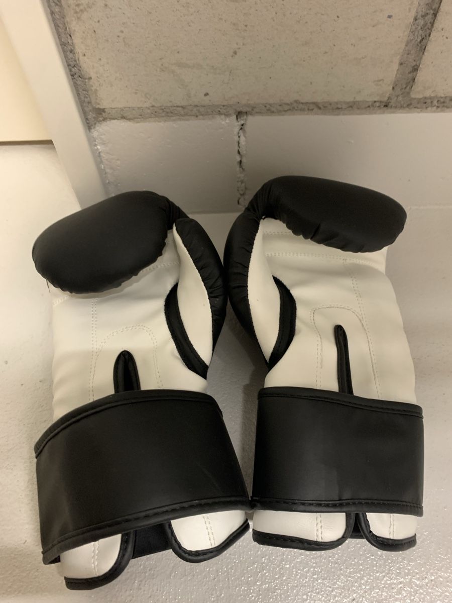 Guanti & manicotti: Boxhandschuhe  – Nuovo (secondo la descrizione) da Frauenfeld venduto da maggia5 1