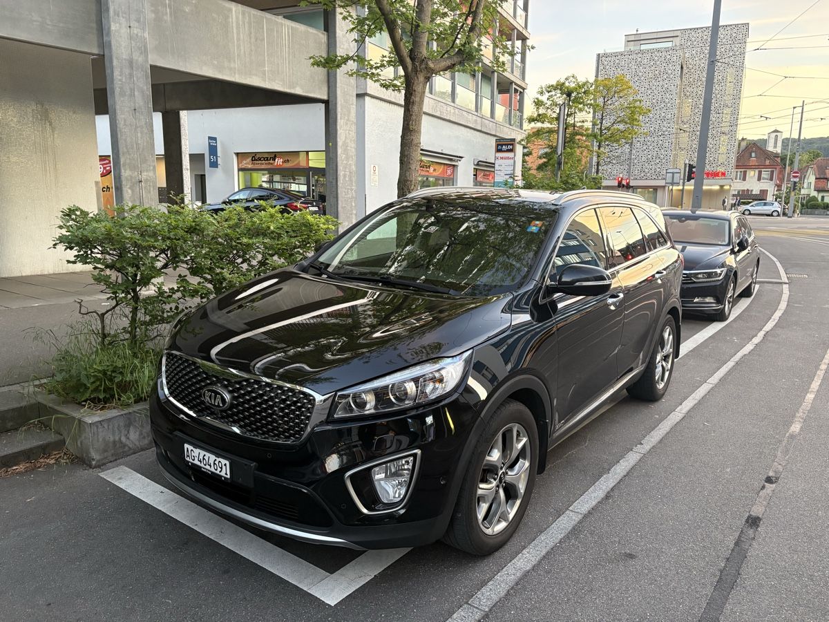 Kia Automobili: Kia Sorento 4WD 2017, 7 Plätzer – Usato da Rudolfstetten venduto da lohifushi74