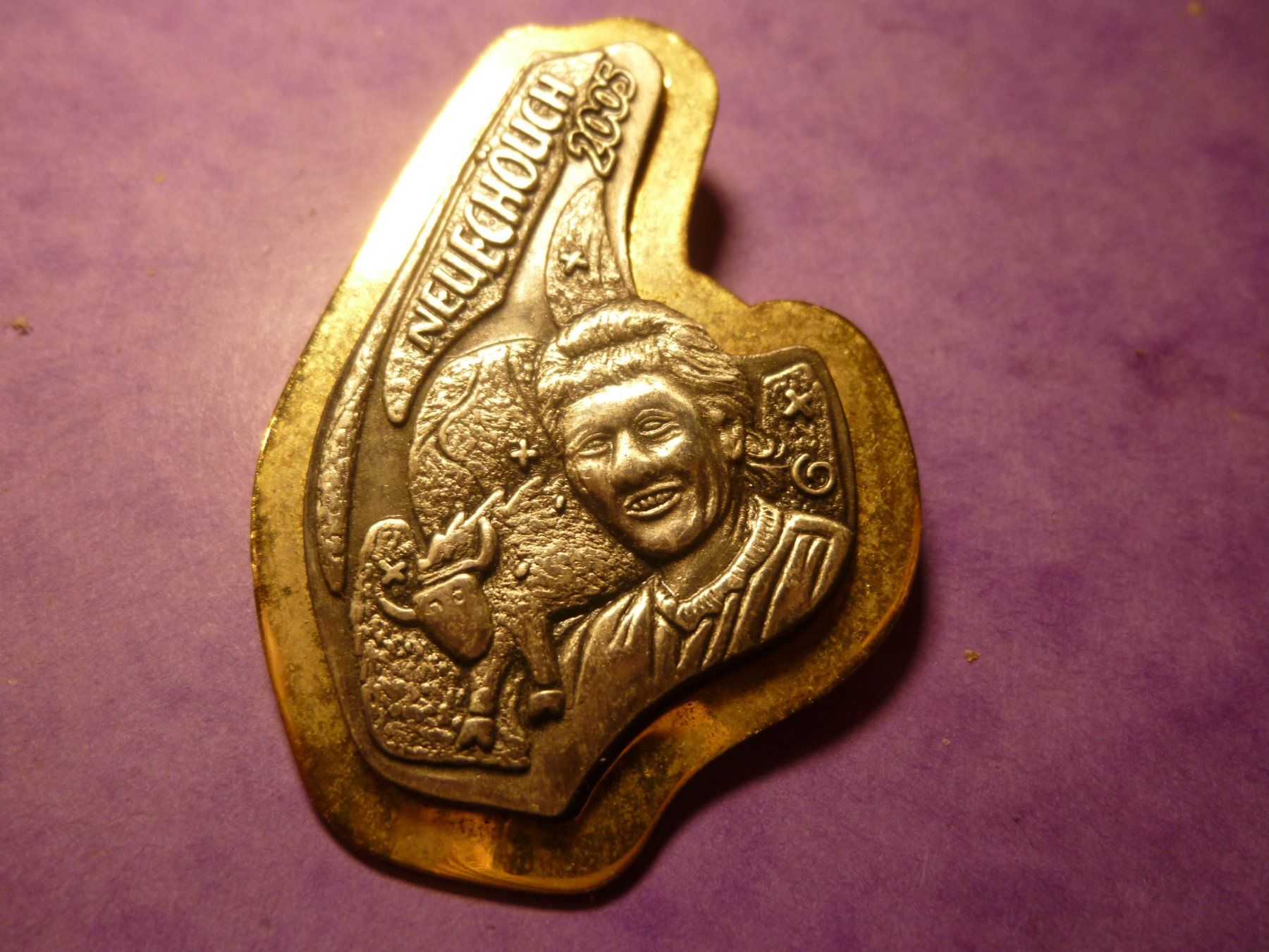 Plaketten & Abzeichen: NEUENKIRCH 2005 GOLD – Gebraucht aus Ried (Muotathal) von Mandarin02
