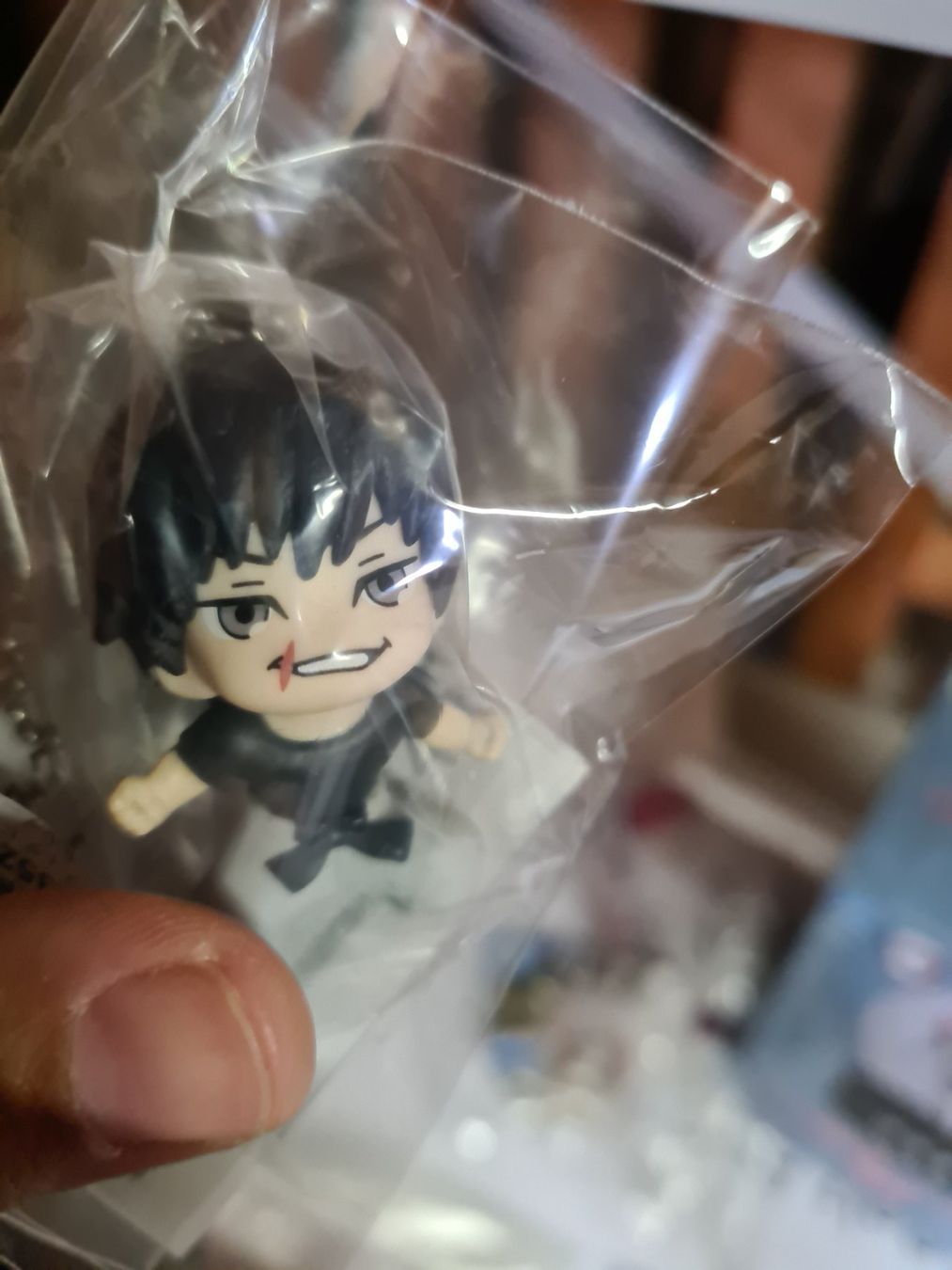 Statuette: Jujutsu Kaisen Character Mix Merchandise – Nuovo e nell'imballaggio originale da Baar venduto da BelzAnimemarkt 9
