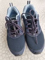 Turnschuhe neuwertig Gr.40