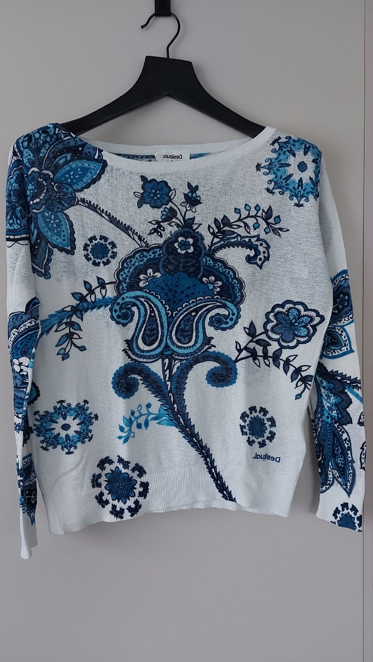 Desigual Maglioni & Felpe: Dünner Pulli DESIGUAL - Viskose - Gr. M - Top Zustand – Nuovo (secondo la descrizione) da Pfäffikon ZH venduto da siae