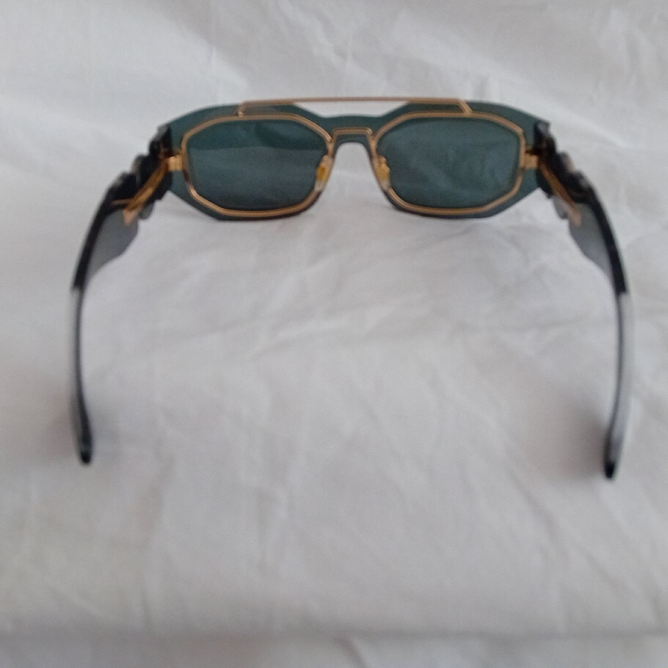 Versace Brillen & Gläser: Versace Damen Sonnenbrille  – Gebraucht aus Oberhasli von sta_76xr 1