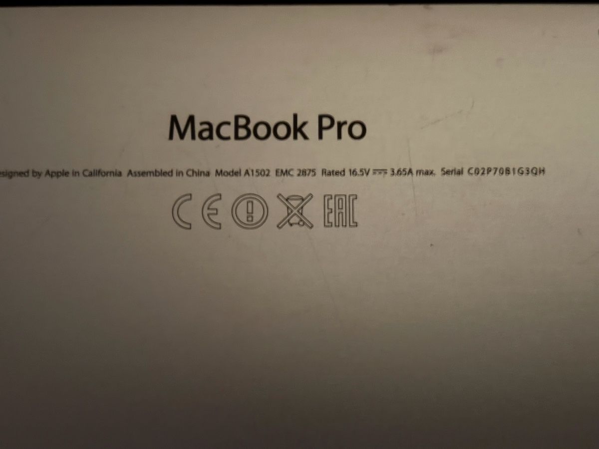 Apple Notebooks: Apple MacBook Pro A1502 silber guter Zustand – Gebraucht aus Zürich von Zuerisee2 1