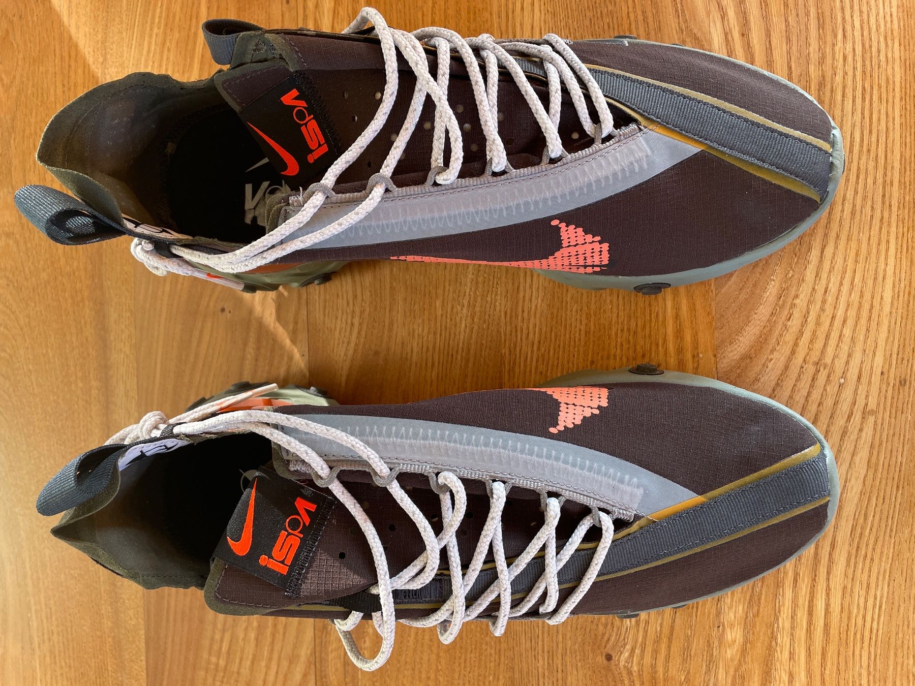 Nike Scarpe da uomo: Nike React Vision Herren Sneaker Gr. 44,5 Top! – Nuovo (secondo la descrizione) da Zürich venduto da Dmbz