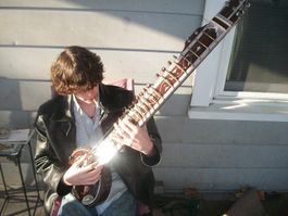 Indische Zedernholz Sitar elektrisch