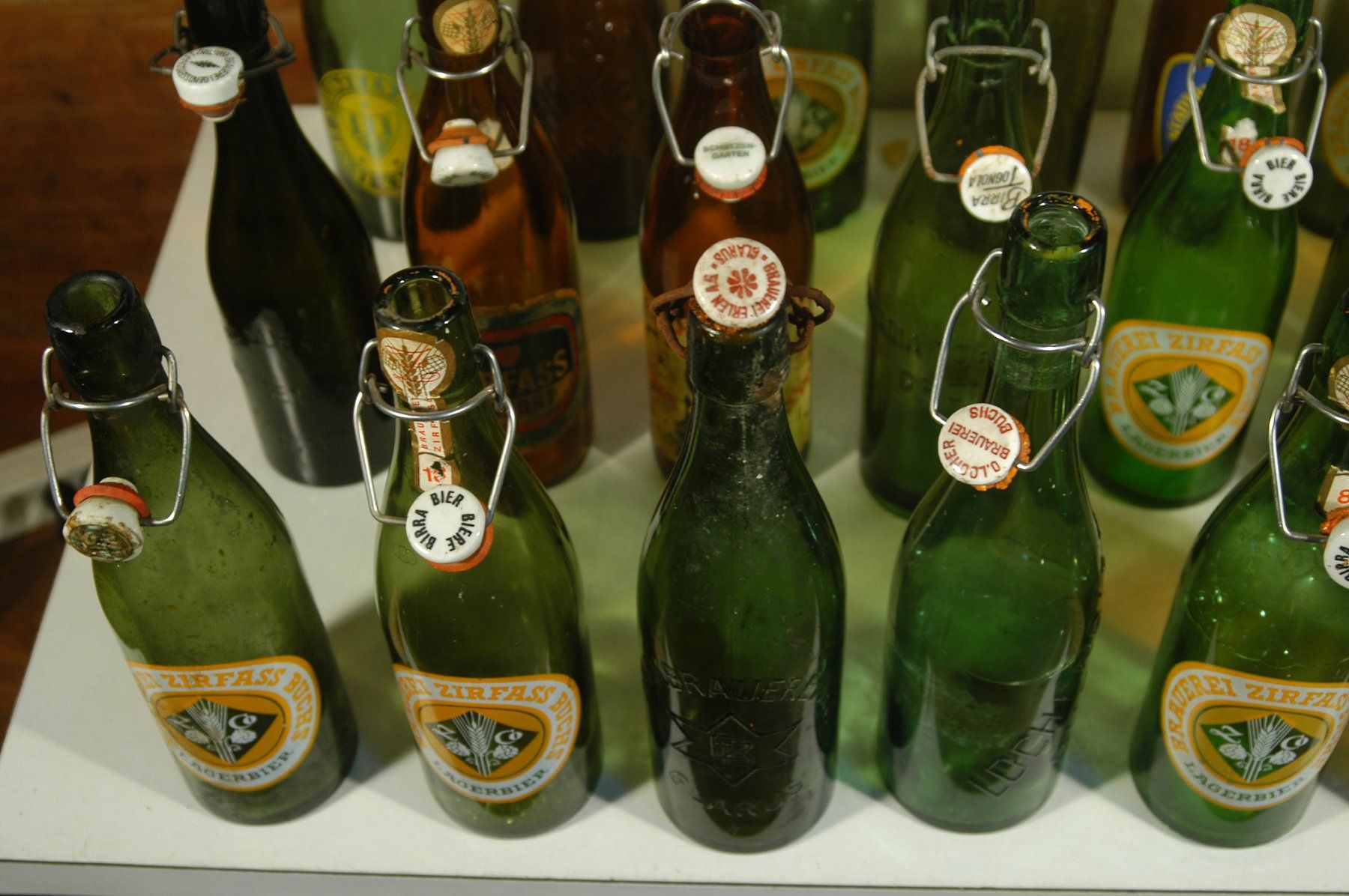 Gläser, Krüge & Flaschen: Bierflaschen Diverse – Gebraucht aus Herisau von Wisen 2