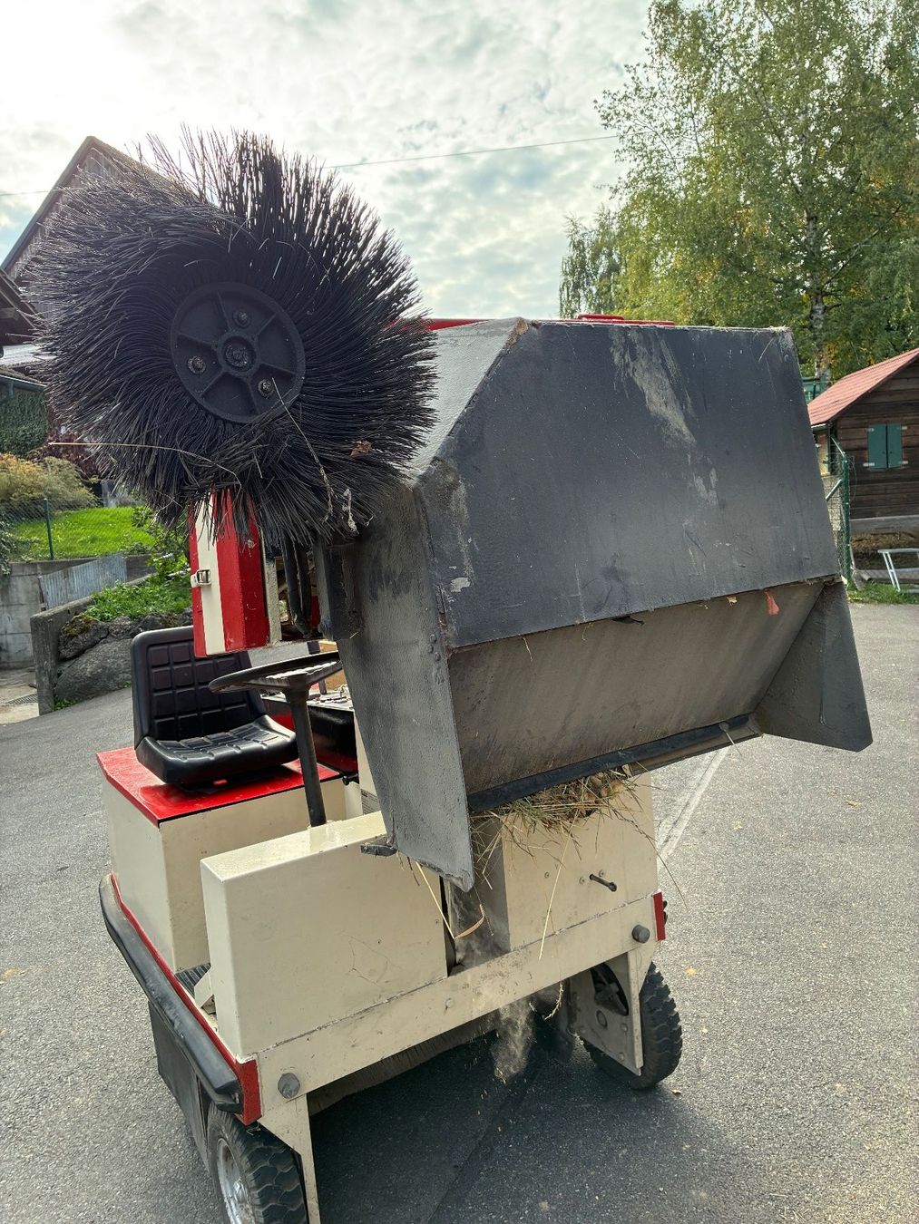Rapid Tutte le macchine: Kehrmaschine Rapid Dulevo – Usato da Hünenberg See venduto da BoAr 3
