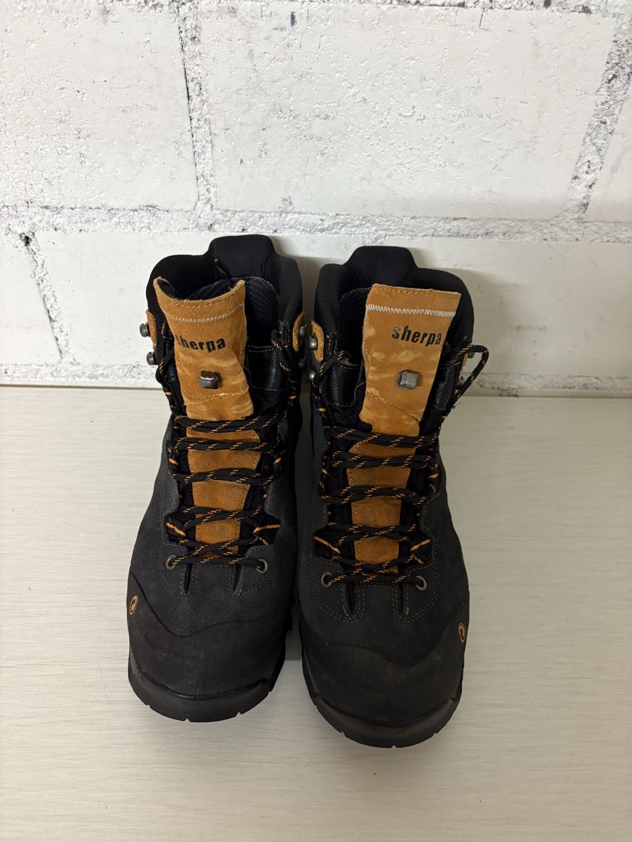 Sherpa Scarpe da uomo: SHERPA Herrenschuhe grösse 45 – Usato da Thun venduto da jeff070