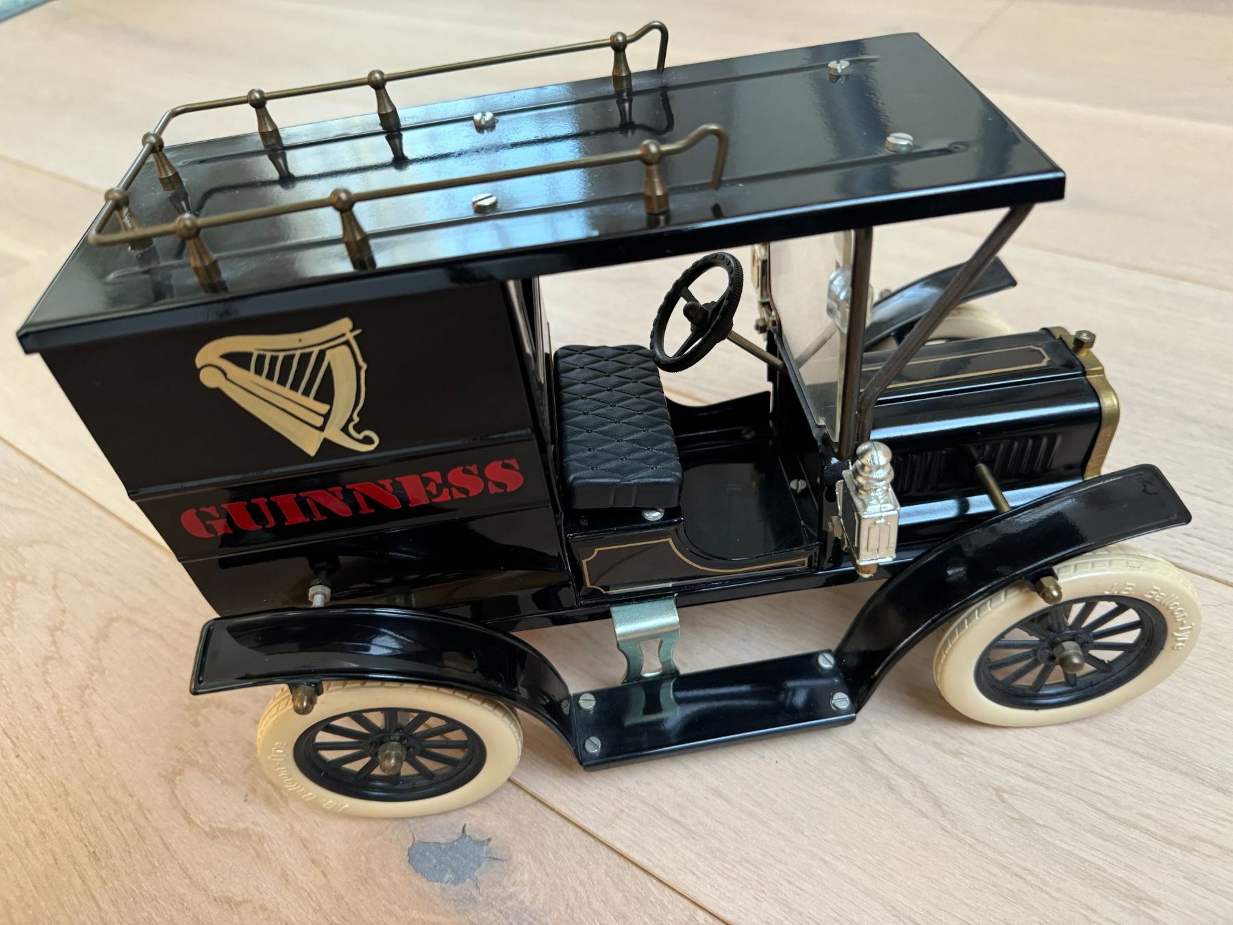 Modellini d'auto: Modell Auto J B, schwarz Metall  **NEU** – Nuovo (secondo la descrizione) da Siebnen venduto da Trans-Am 3