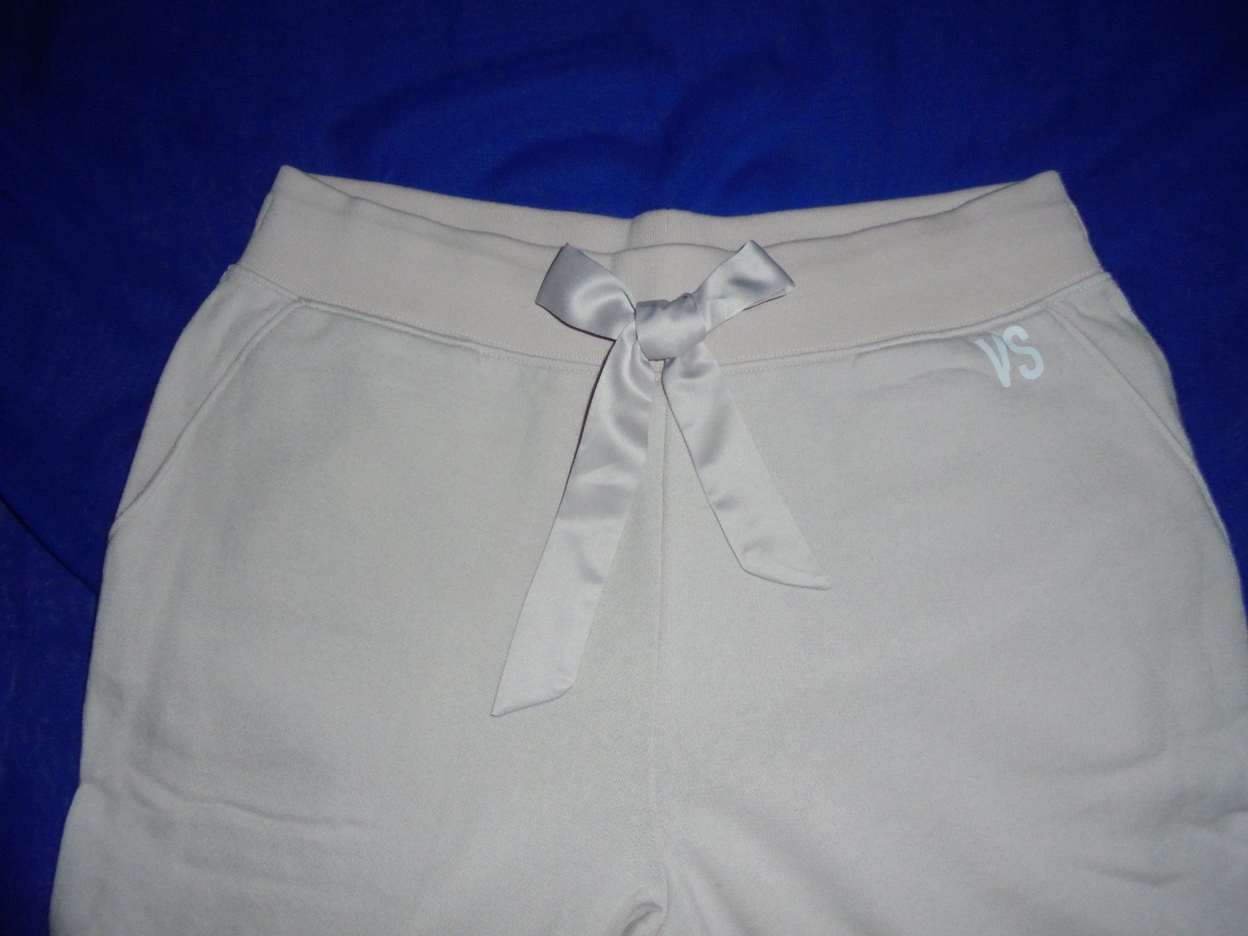 Victoria's Secret Pantaloni: VICTORIA'S SECRET JOGGING-HOSE GRÖSSE S – Nuovo e nell'imballaggio originale da Aarau Rohr venduto da PinkSchwein 1