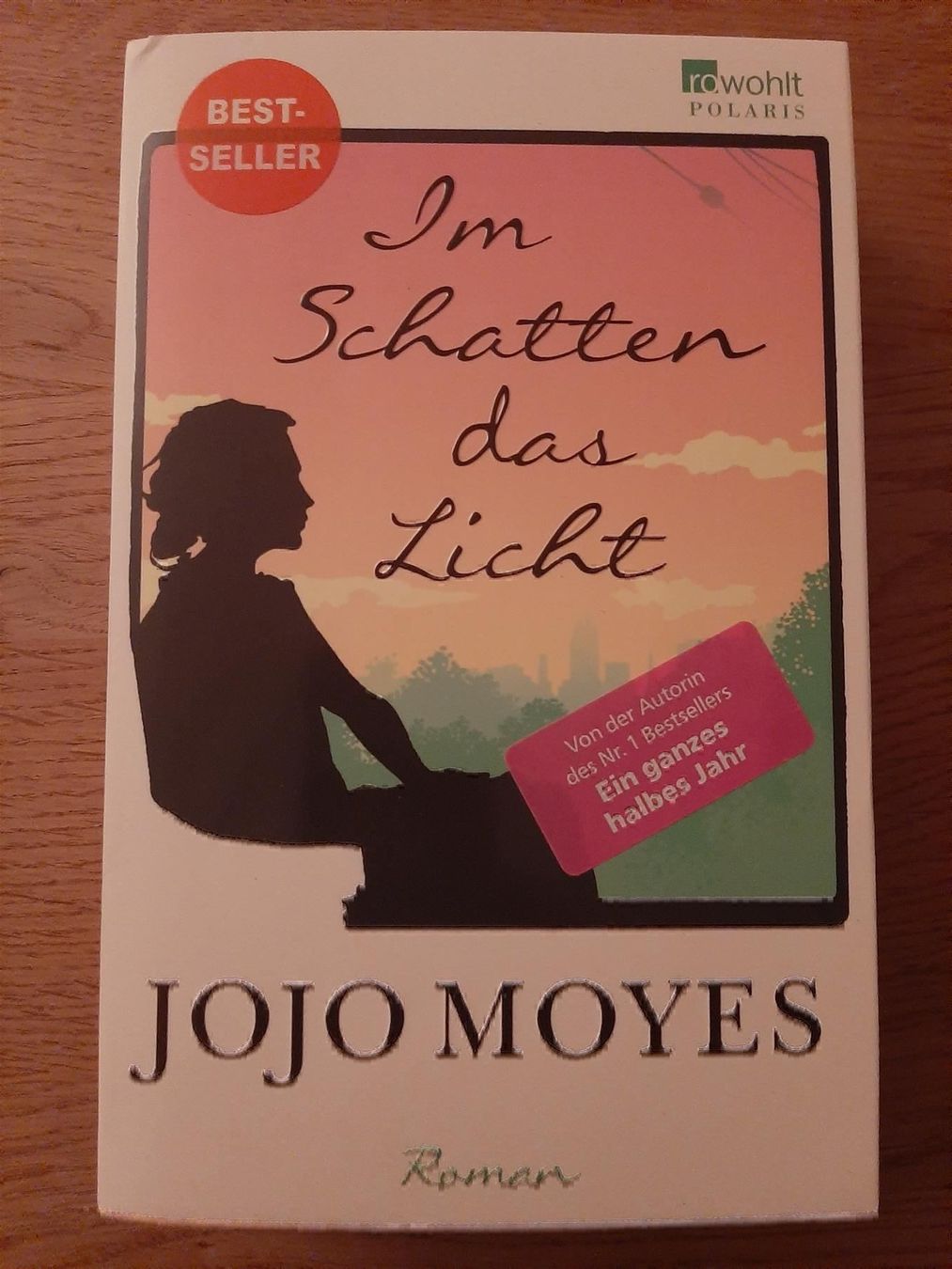 Bücher: Jojo Moyes Im Schatten das Licht – Gebraucht aus Affoltern am Albis von Sabinezc