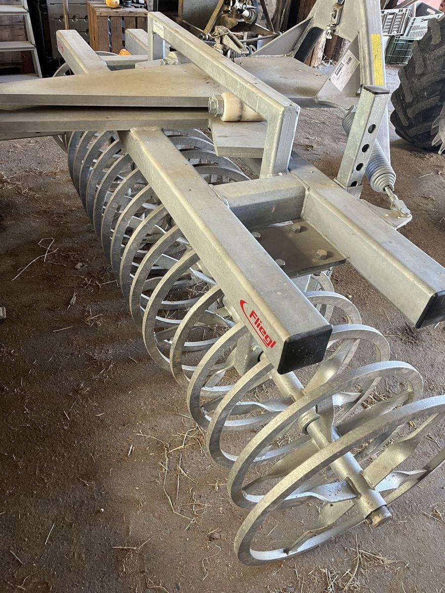Tutte le macchine: Fliegl Frontpacker (Messerwalze) – Usato da Vordemwald venduto da hof_4803 1