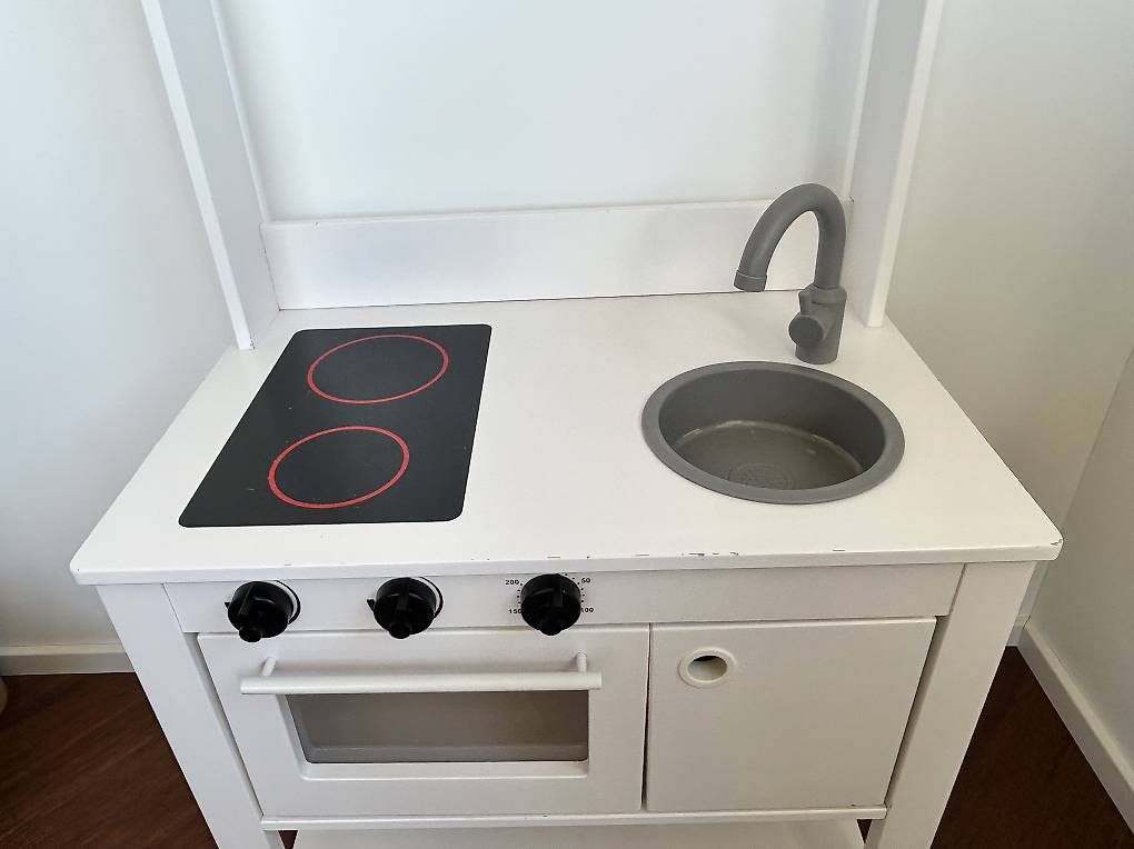 Ikea Jouets: Ikea Spisig Spielküche – D'occasion à Weggis par heifischli85 4