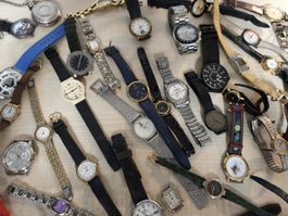 Armbanduhr lot