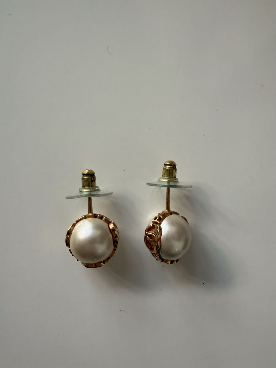 Chanel Ohrringe & -stecker: Chanel Ohrringe Perlen Gold CC Logo Ohrstecker Box – Neu (gemäss Beschreibung) aus Stettlen von Beauty-19 3