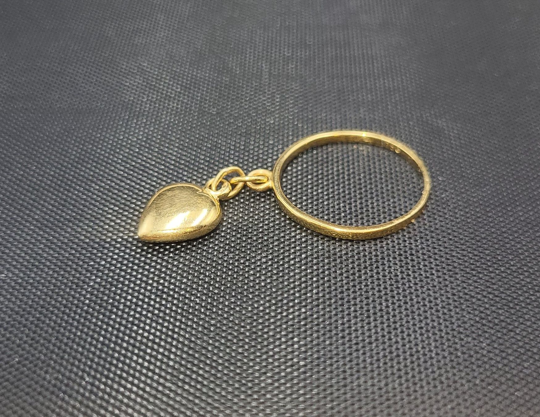 Anelli: 18 Karat 750 Gold Herz-Ring – Usato da Wald ZH venduto da Dasilver 1