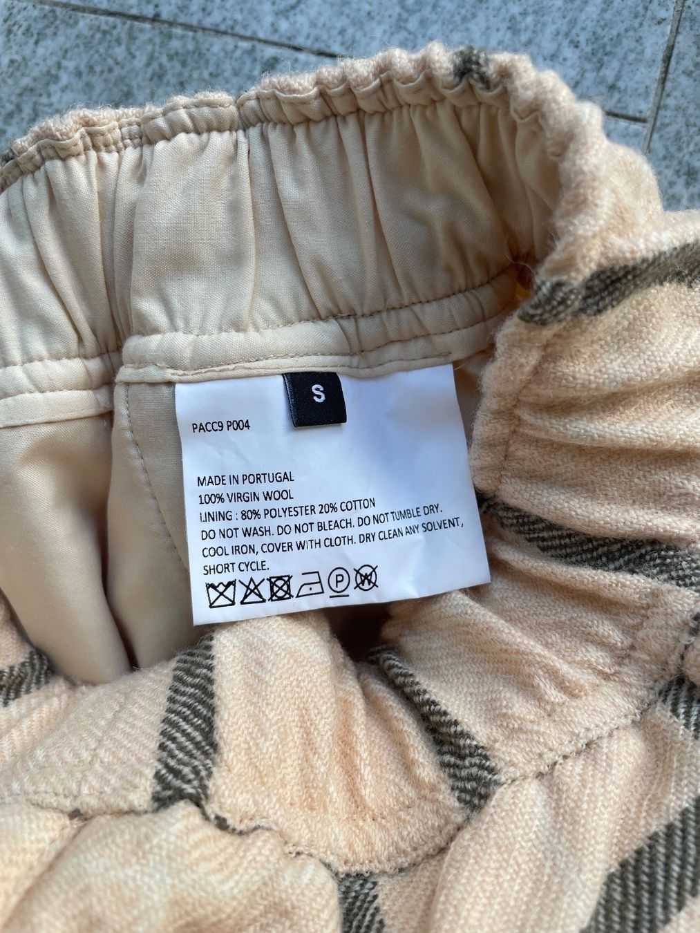Pantaloni: Coole Trainerhose mit lässigem Schnitt – Nuovo (secondo la descrizione) da Zürich venduto da sandro_colombini 9