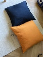 2 Sofakissen - Kissen schwarz und orange - 45x45