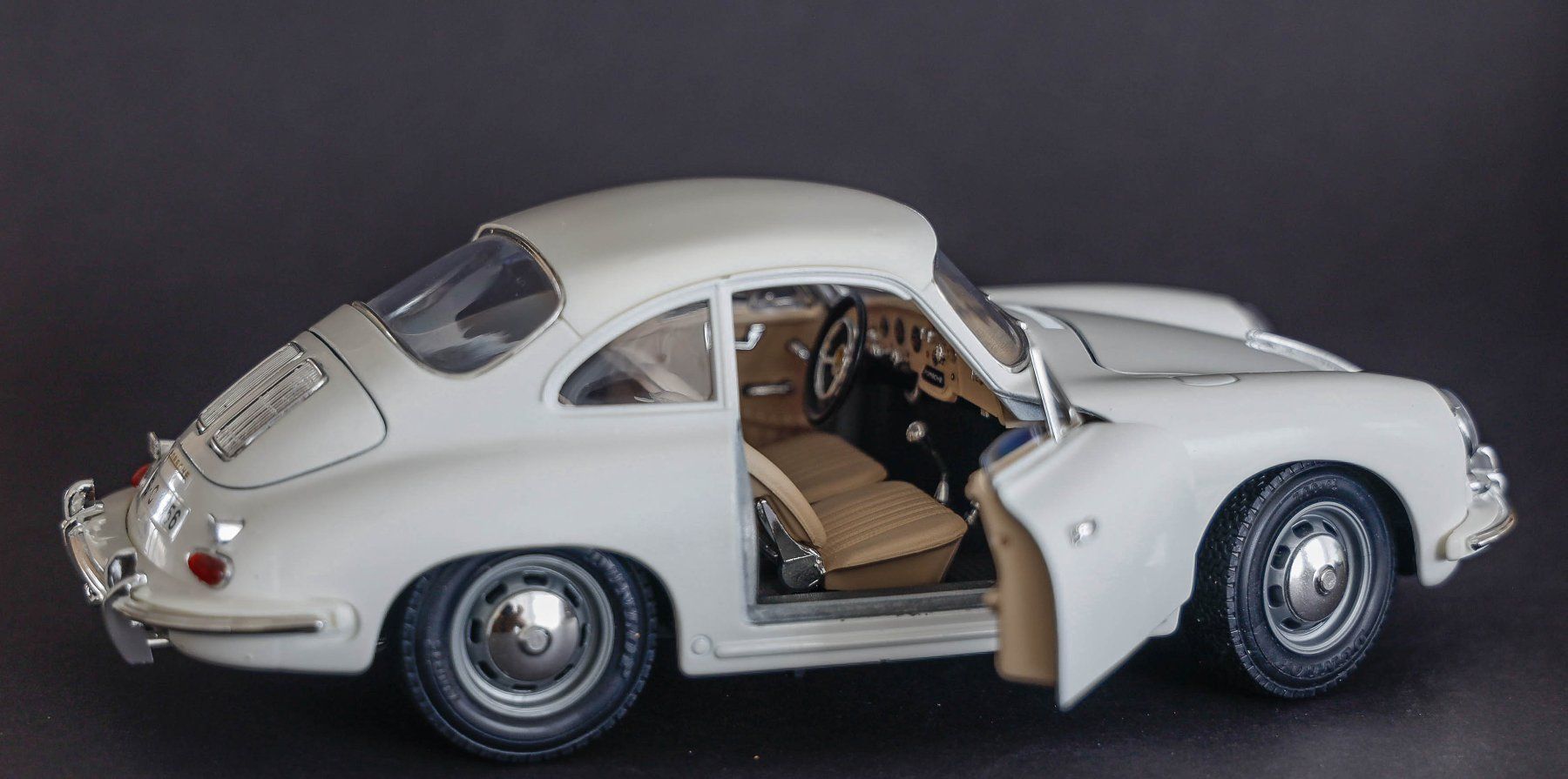 Bburago Modellautos: Porsche 356 B / Modellauto, Marke Bburago – Neu (gemäss Beschreibung) aus Wil SG von Fischweiher42 3