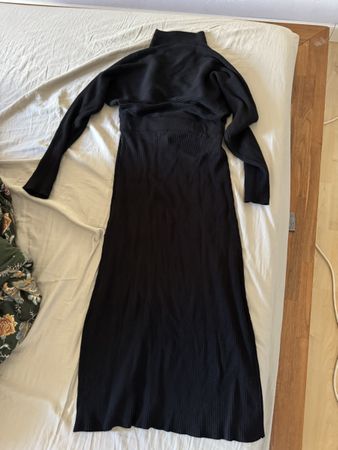 Karen Millen Black Ribbed Knit Dress - Size Small!