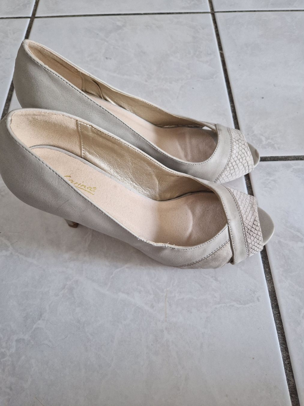Damenschuhe: Pumps Grösse 40 – Gebraucht aus Aarburg von augenschmaus8 1