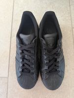 Adidas superstar all black