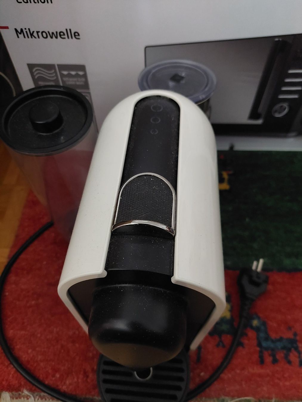 Nespresso Macchine per caffè & Macchine per espresso: machine a cafe Nespresso  lait mousseux et support capsules – Nuovo (secondo la descrizione) da Lausanne venduto da Thy19