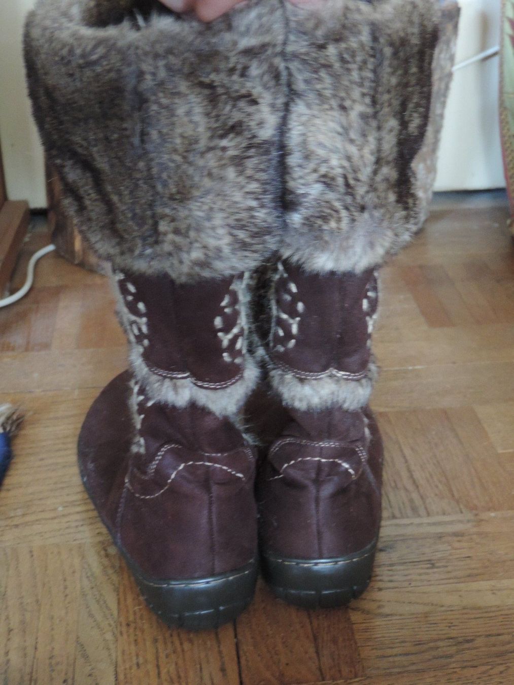 Damenschuhe: bottes fourrées brunes – Neu (gemäss Beschreibung) aus Genève von Axelle333 3