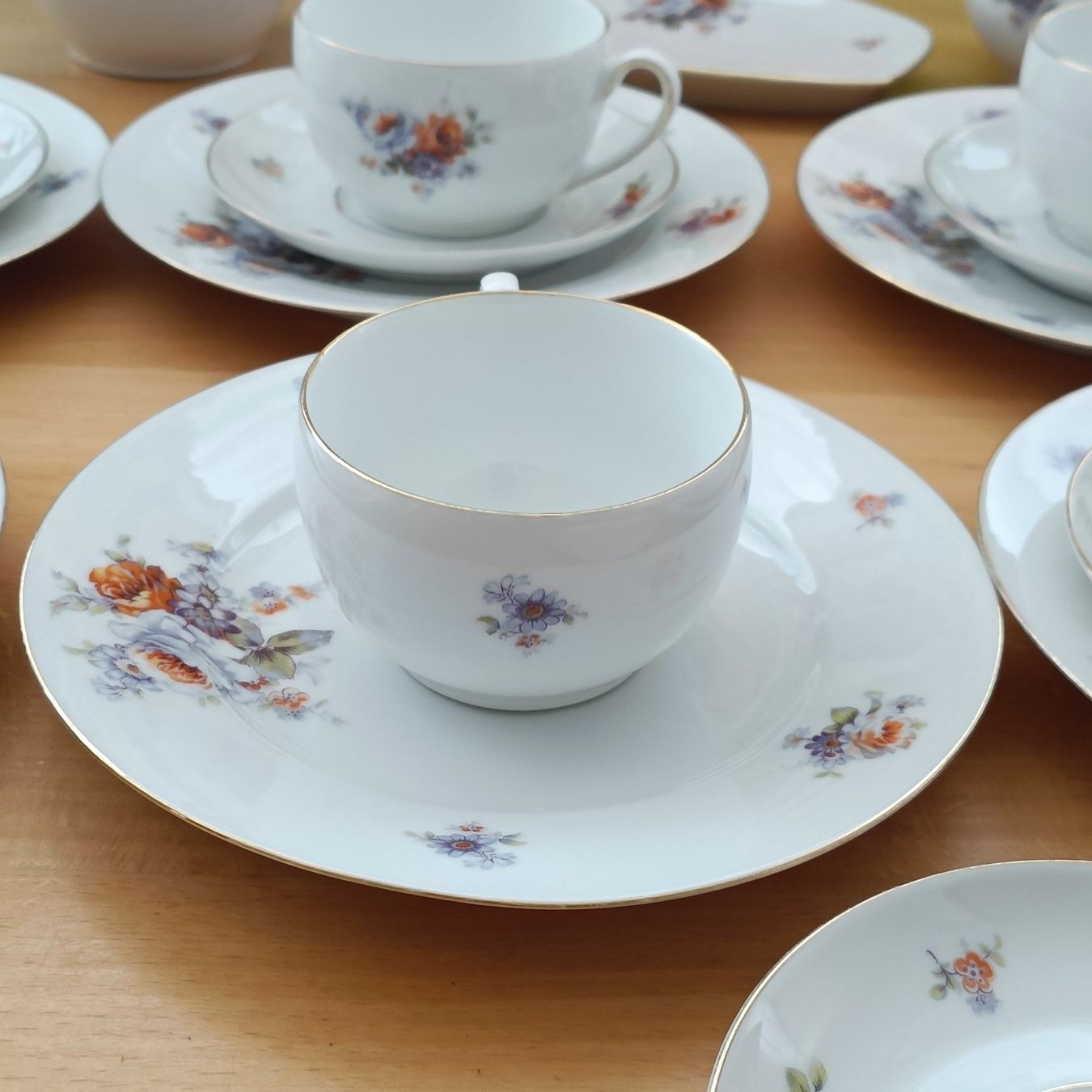 Set di piatti: Vintage florales Kaffee- oder Teeservice Tirschnreuth Bayern – Usato da Birr venduto da sen_sy55 5