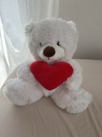 Süsser Kuschelbär mit Herz, neu 