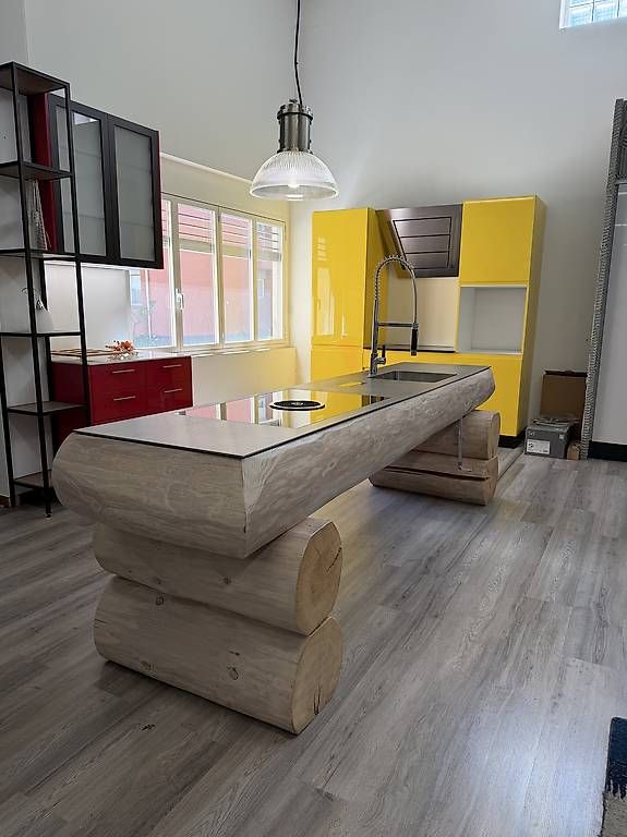 Equipement de magasin & Foires: Cucina Isola di design – D'occasion à Locarno par Arredo.promozioni