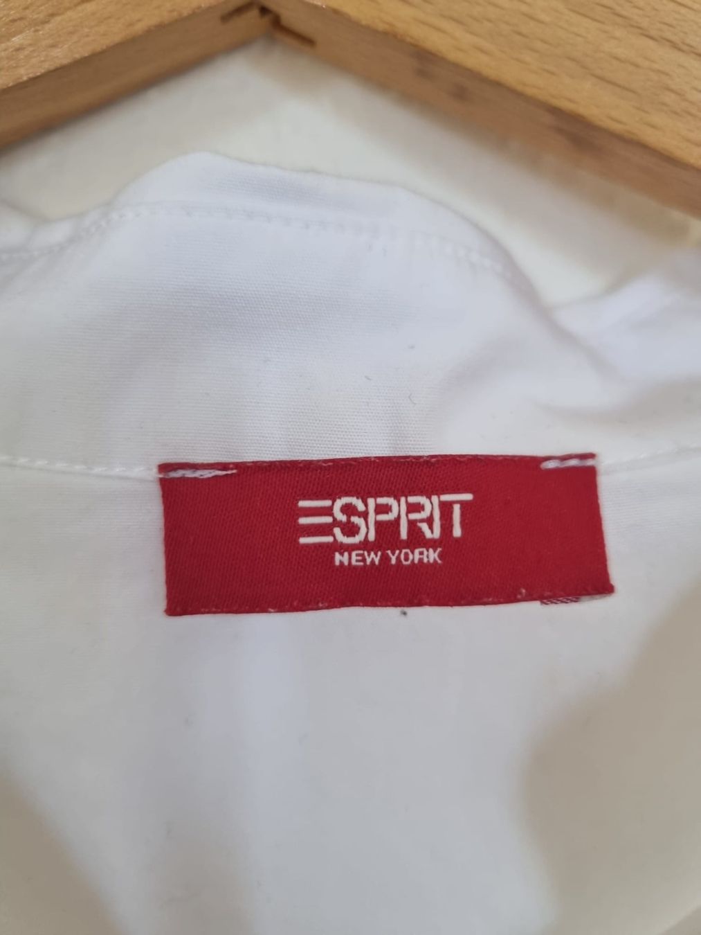 Esprit Chemisiers: Chemise blanche esprit – D'occasion à Morges par Vintage_Only 2
