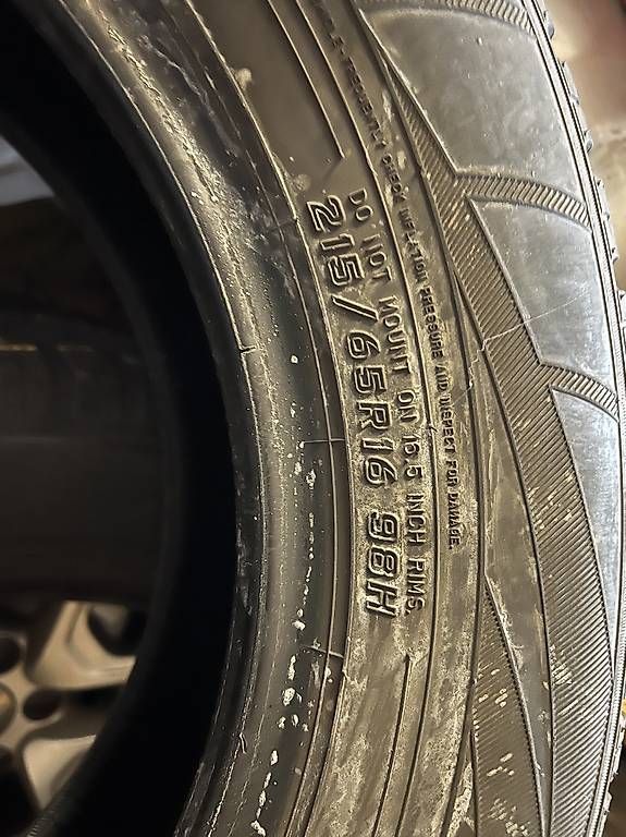 Jeep Pneumatici & Ruote complete: Roues Jeep – Usato da Tavannes venduto da Tch7 3