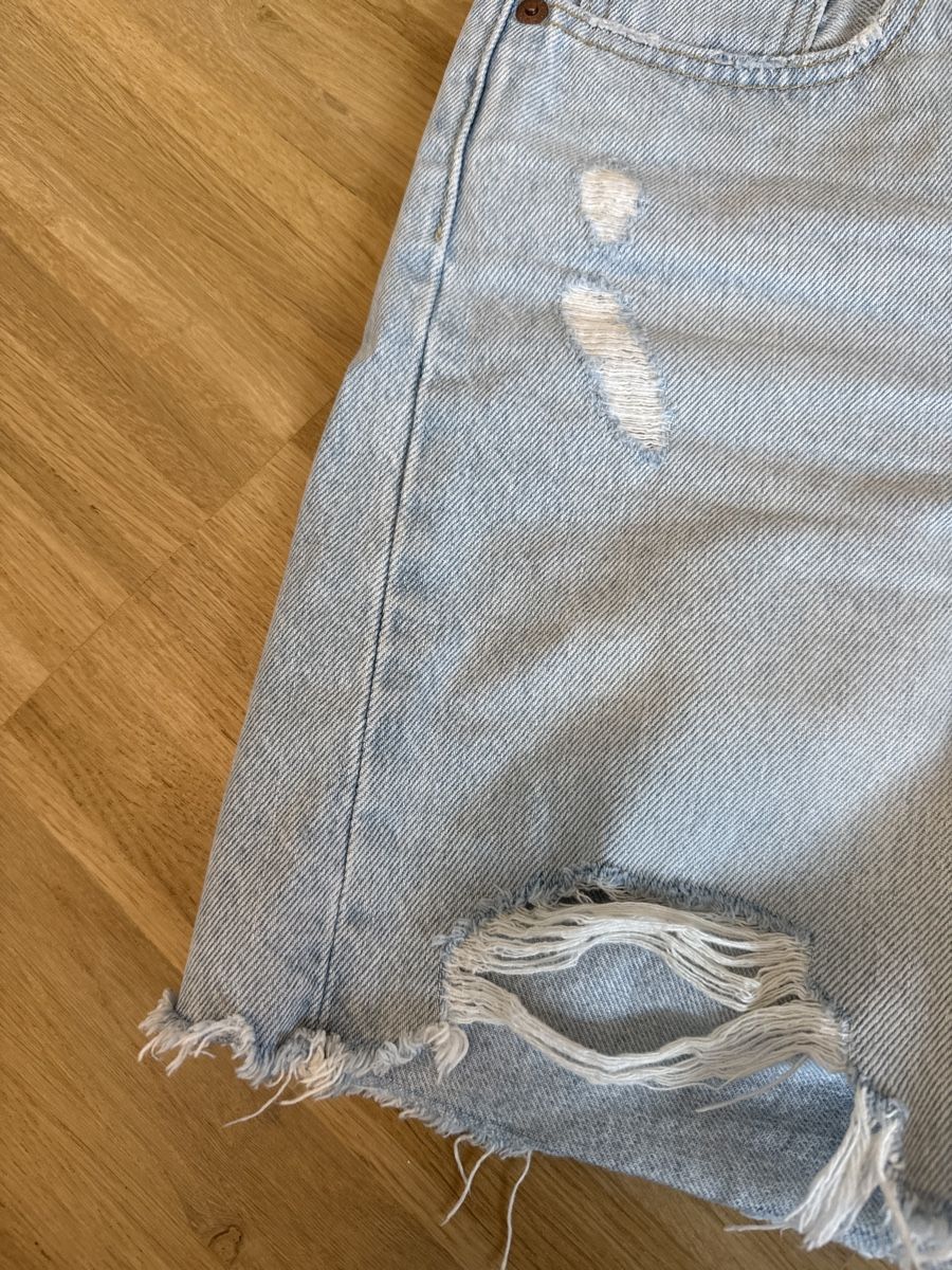 Levi's Pantalons: Levis Shorts Denim hellblau – Neuf (Voir description) à Oberengstringen par win_2q9m 2
