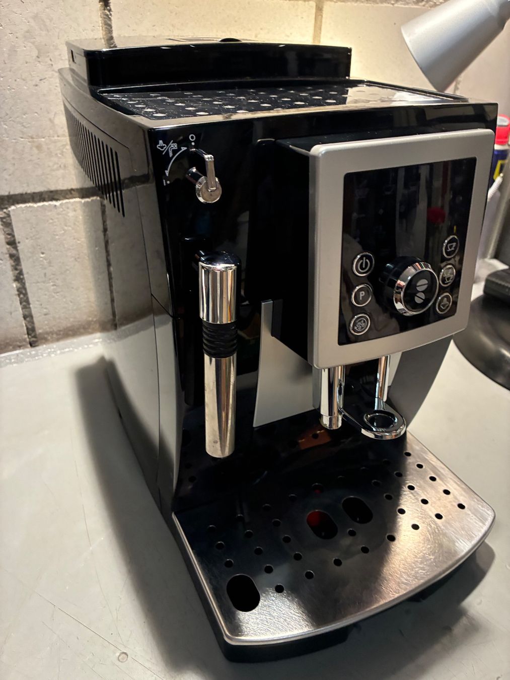 De'Longhi Macchine per caffè & Macchine per espresso: De`Longhi mit 3 Monate Garantie – Usato da Hendschiken venduto da zkos 3
