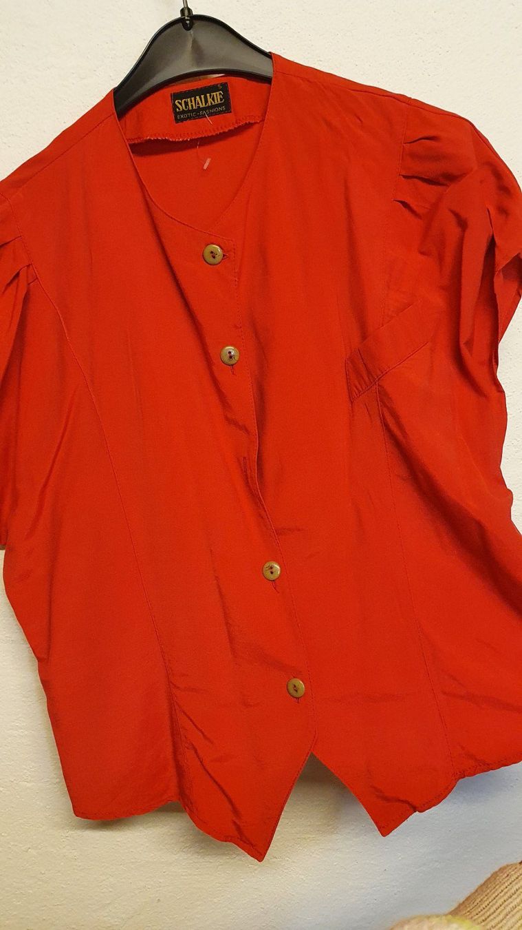 Camicette: Vintage Blouse Größe 38-M 🌺 – Usato da Wald ZH venduto da Martin79 1