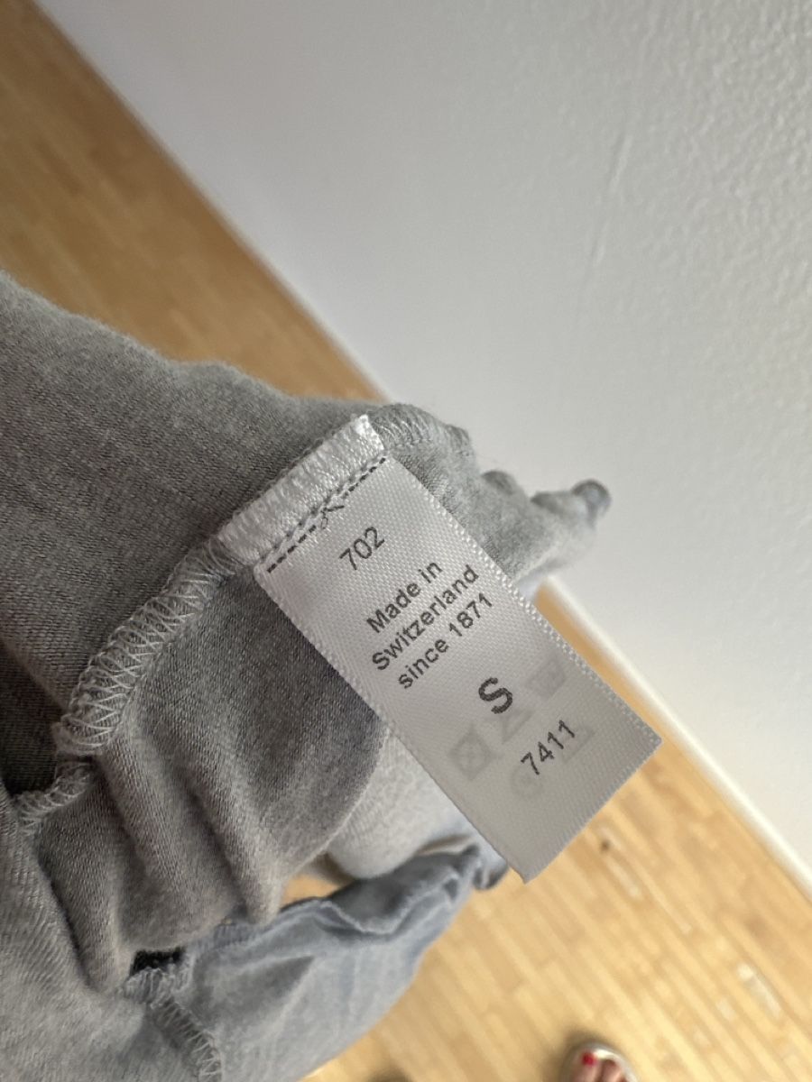 Accappatoi: Zimmerli Morgenmantel Gr. S, Grau, Micro Modal - – Nuovo (secondo la descrizione) da Wädenswil venduto da GreenGables 6