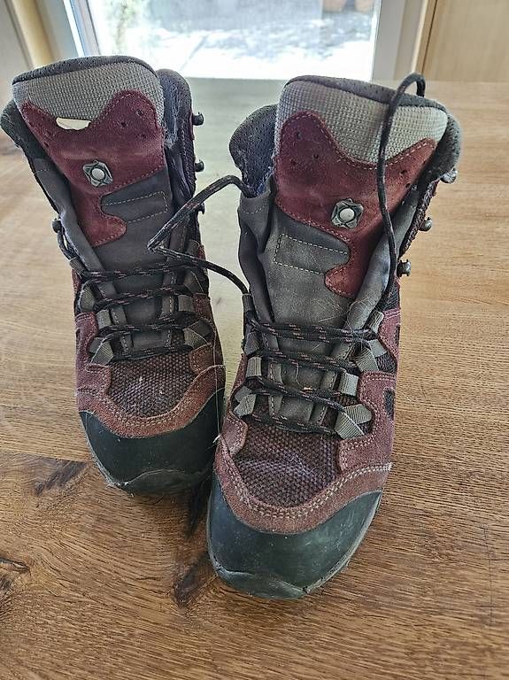 Scarpe da donna: Wanderschuhe Lowa Gr 39,5 – Usato da Rifferswil venduto da Christin7 2