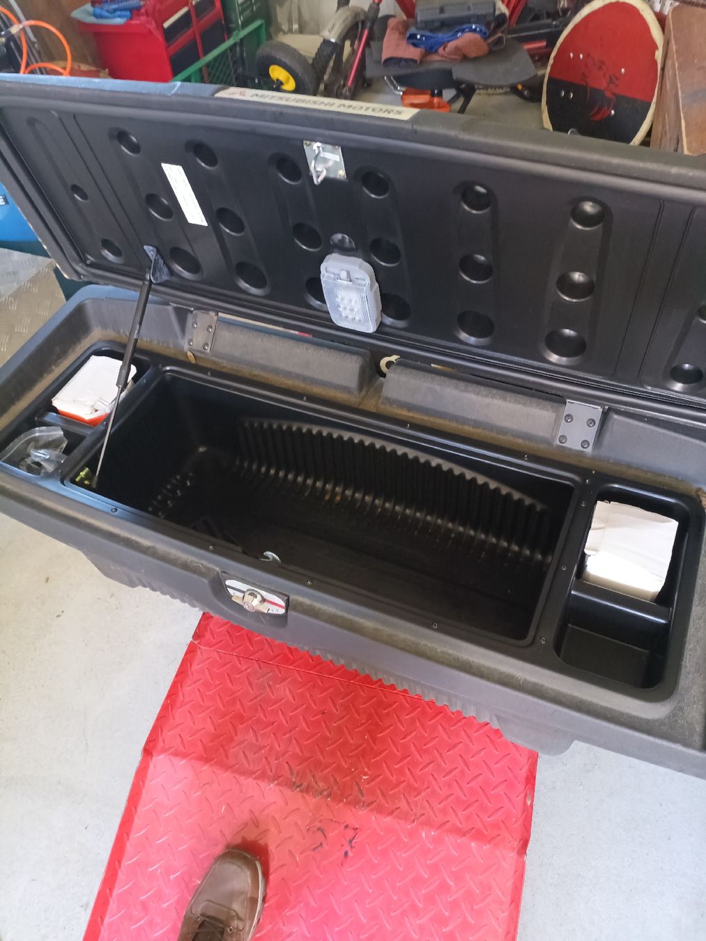 Autres accessoires p. véhicule: Pick Up Ladeflächenbox Kunststoff Box  – D'occasion à Beinwil am See par raf_f828 2