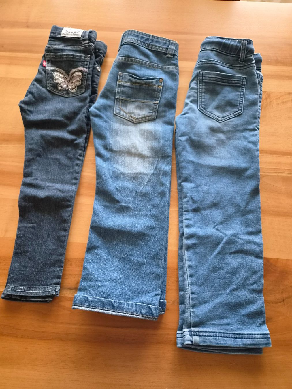 Pantaloni: Set / 3 Stk. Mädchen Jeans, Grösse 104 – Usato da Ibach venduto da urs_sl5h
