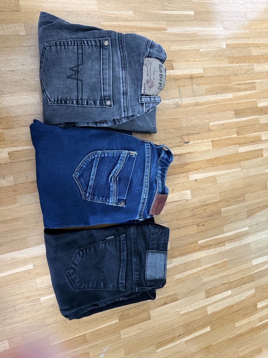 Levi's Hosen: 3 Marken Jeans, Gr 164 Levis, Pepe und Blue Effect – Gebraucht aus Zürich von pluto124