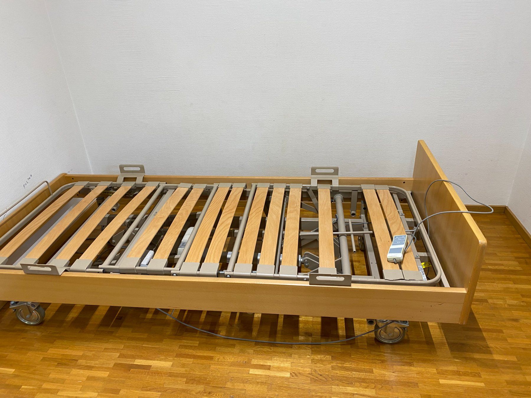 Betten: Pflegebett – Gebraucht aus Egerkingen von papillon006 1