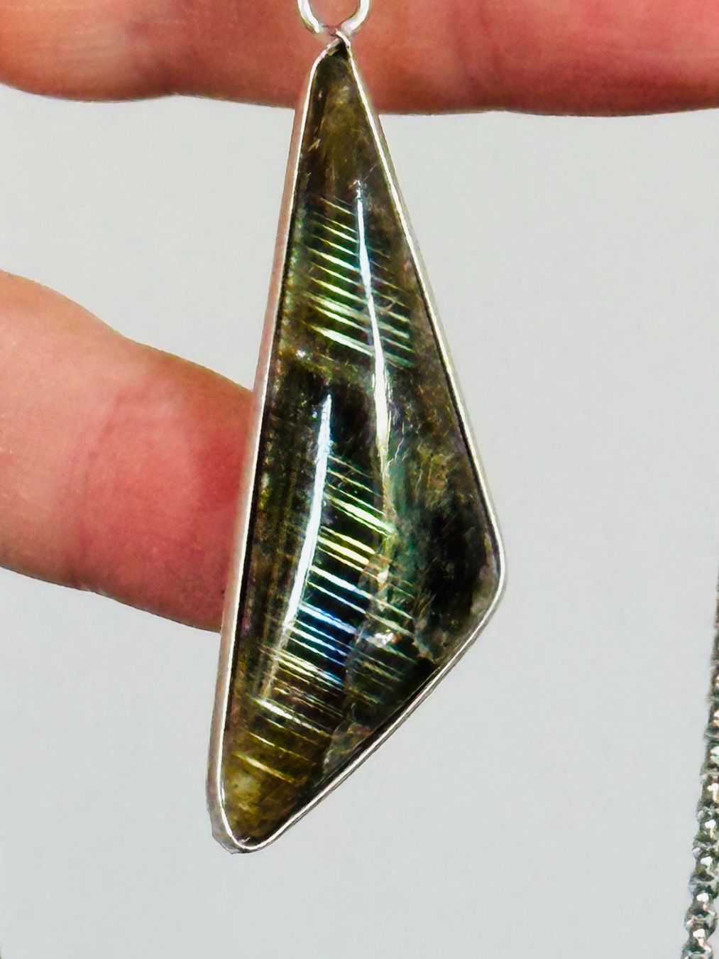 Catenine: Labradorite Gemstone Handmade Jewelry necklace – Nuovo e nell'imballaggio originale da Genève venduto da AGBERG 1