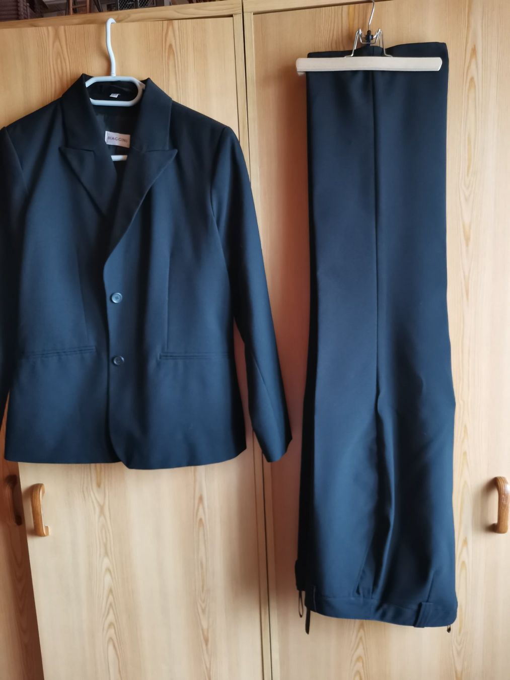 Anzüge & Kostüme: Tailleur dame noir t 42 – Gebraucht aus Cournillens von masoeur 3