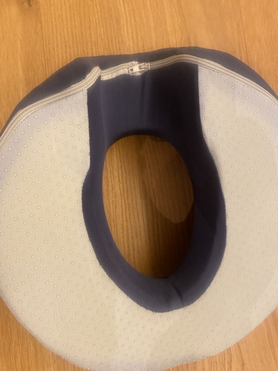 Cuscini: Massage kopf Kissen – Nuovo e nell'imballaggio originale da Zürich venduto da joyfulgrace 3